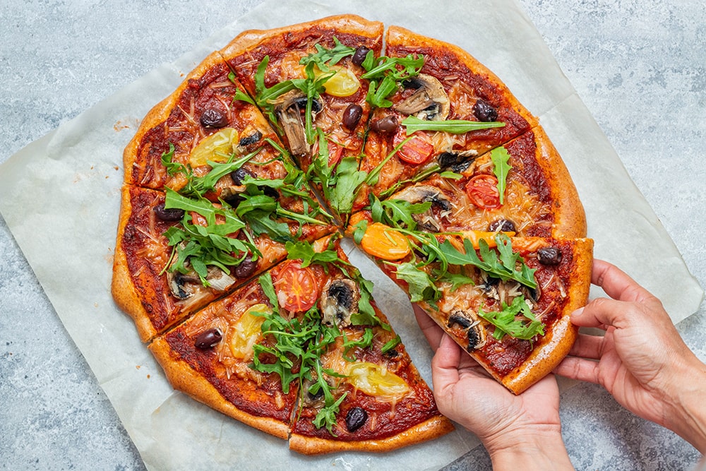 פיצה טבעונית מקמח כוסמין מלא