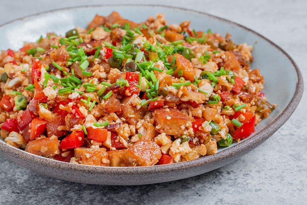 אורז כרובית טבעוני מטוגן ללא גלוטן