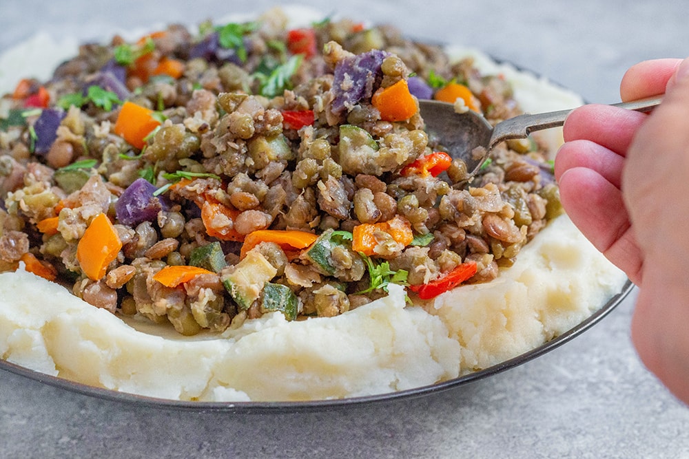 תבשיל עדשים ומש טבעוני ללא גלוטן