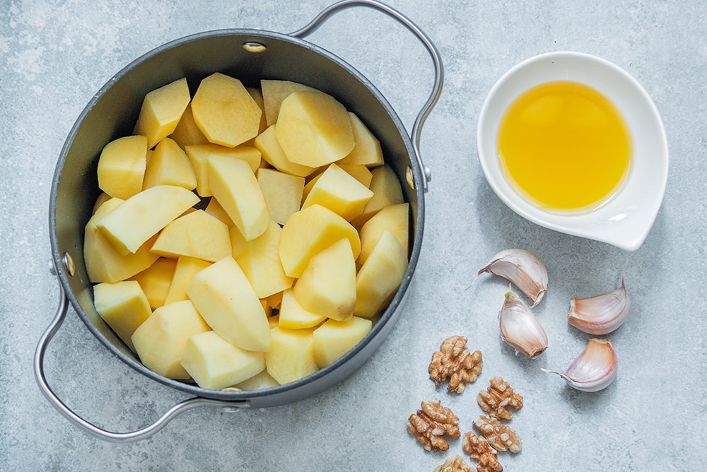 סקורדליה – ממרח תפוחי אדמה יווני